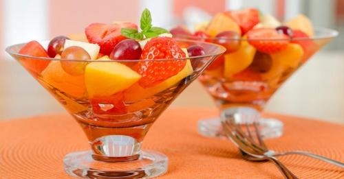 SOBREMESA DELICIOSAS COM FRUTAS