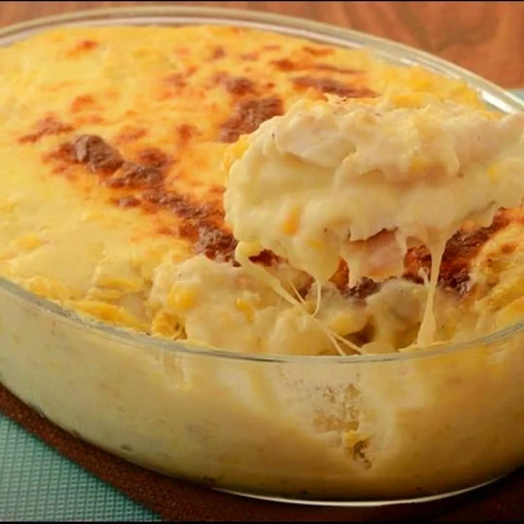 gratinado de peixe com purê e creme de milho