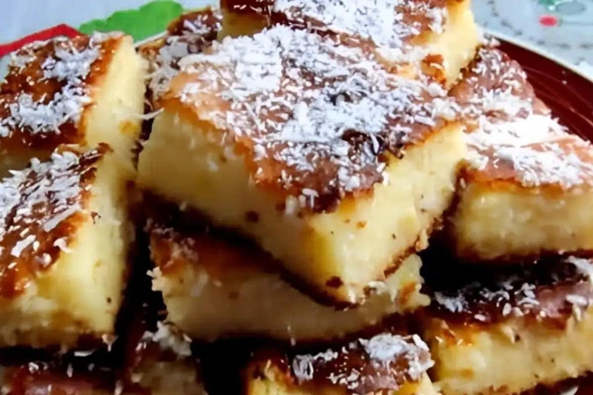 bolo de batata doce com calda de leite condensado