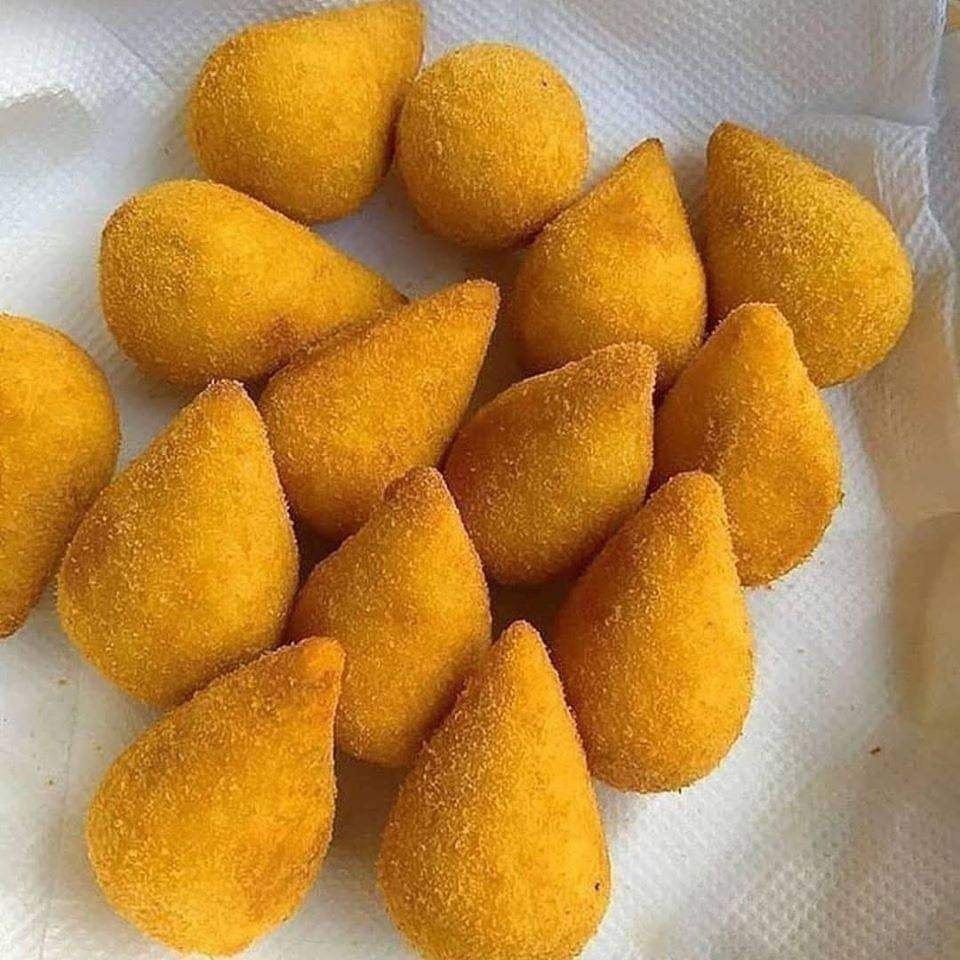 Coxinha fácil e bastante saborosa