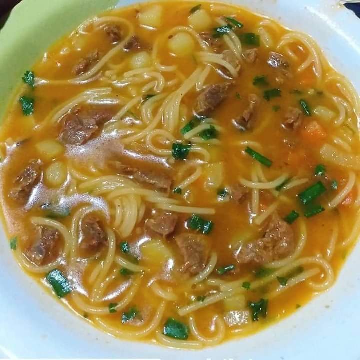 sopa carne e legumes