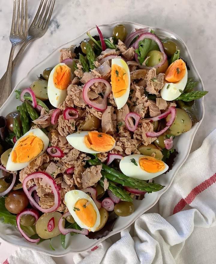 Salada completa de atum